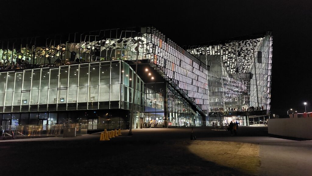 Harpa konserthus Reykjavik