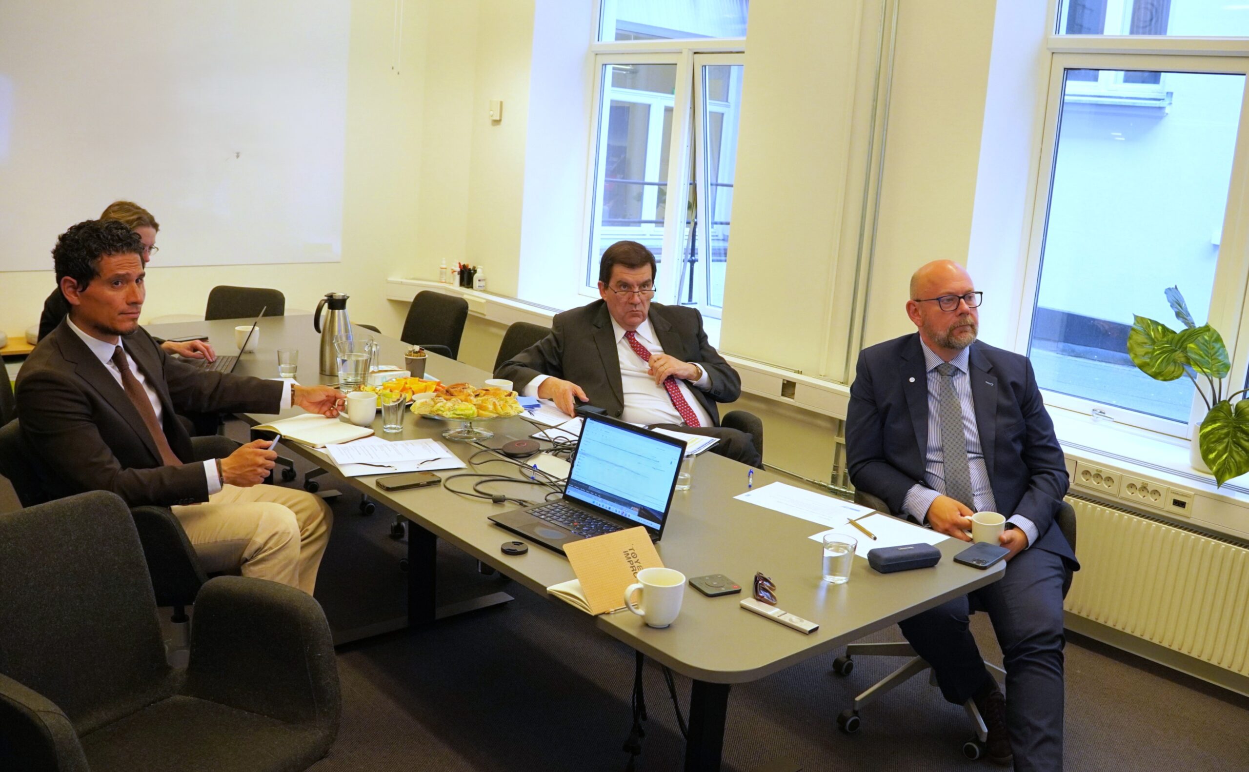 Peruvian Authorities Meet with Blue Justice Initiative and UNDP in Hybrid Workshop
